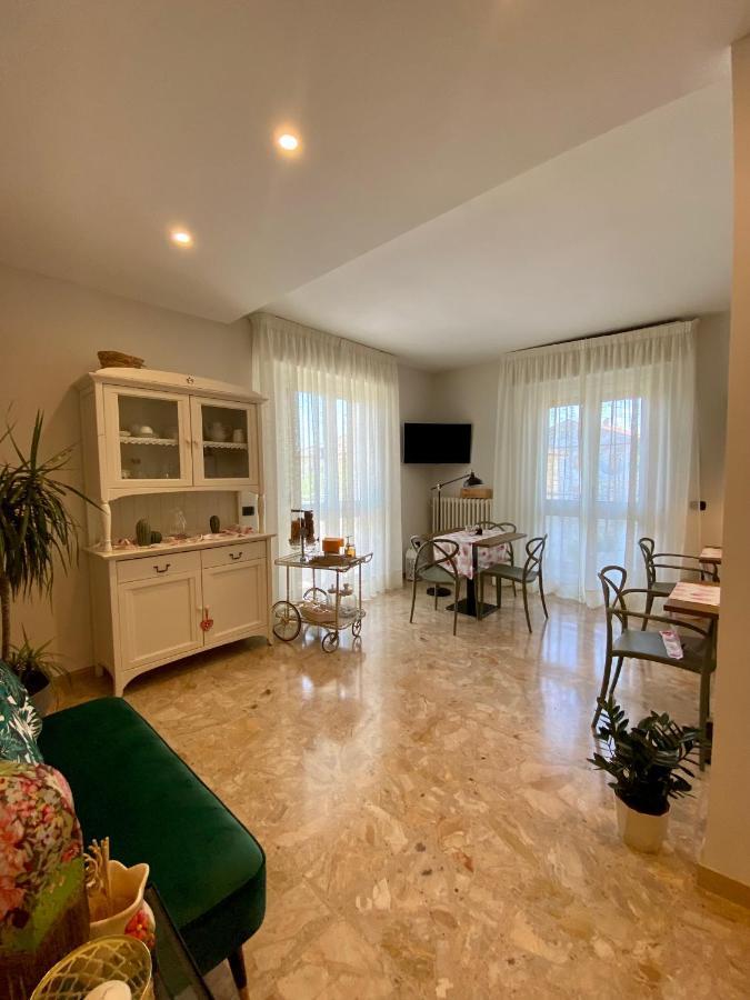 شيتا سانت أنجيلو A Due Passi B&B المظهر الخارجي الصورة